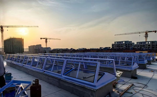 消防丹凤排烟窗工作原理